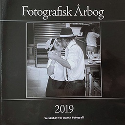 Fotografisk Årbog 2019